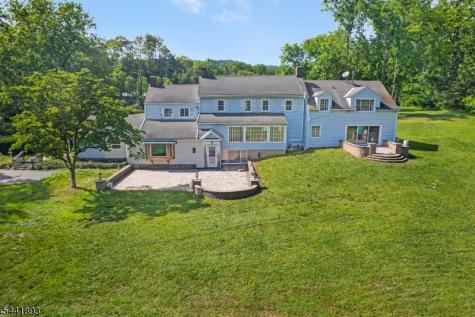 401 Bloomsbury Road Franklin NJ 08804