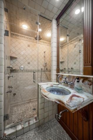 230 Mendham Road Bernardsville NJ 07924