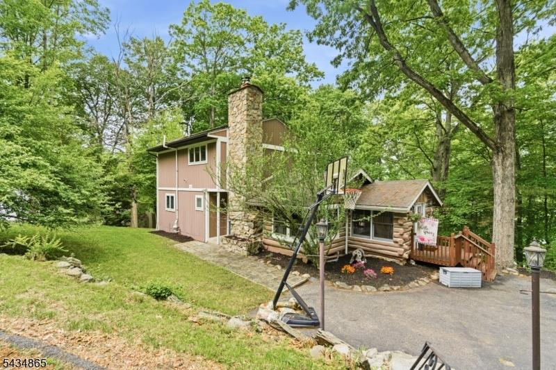 158 Glenside Trail Byram NJ 07871