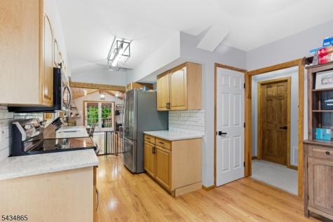 158 Glenside Trail Byram NJ 07871