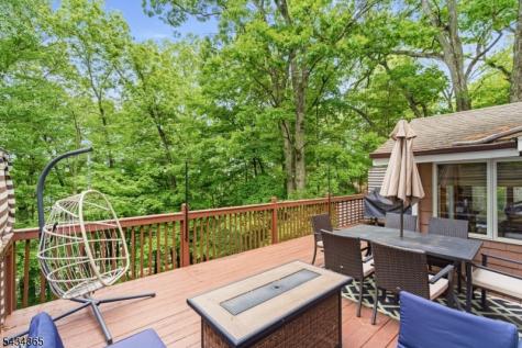 158 Glenside Trail Byram NJ 07871
