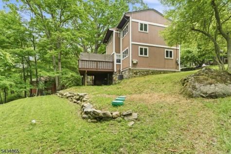 158 Glenside Trail Byram NJ 07871