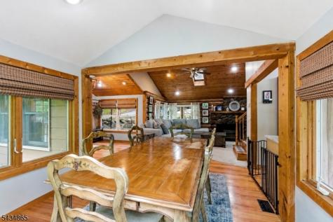 158 Glenside Trail Byram NJ 07871