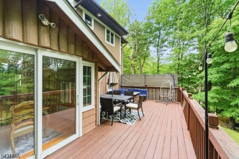 158 Glenside Trail Byram NJ 07871