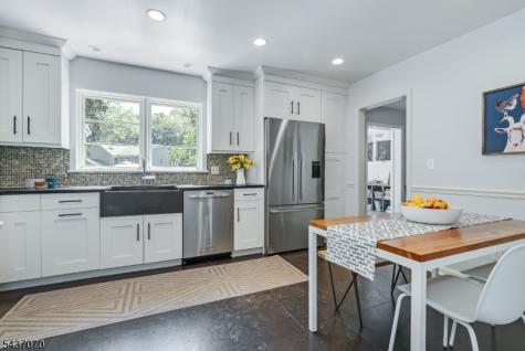 40 Collinwood Road Maplewood NJ 07040