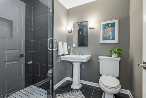40 Collinwood Road Maplewood NJ 07040
