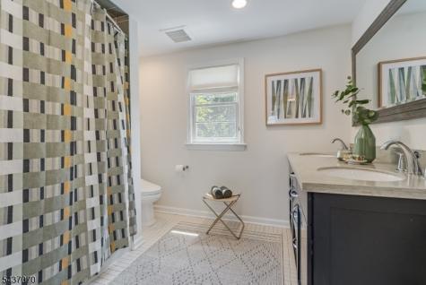 40 Collinwood Road Maplewood NJ 07040
