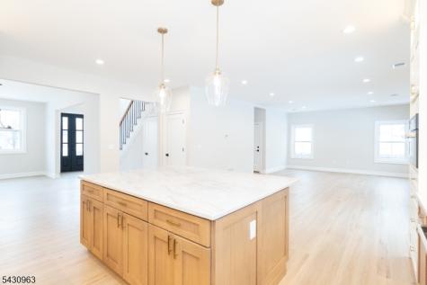 7 Altamont Road Edison NJ 08817