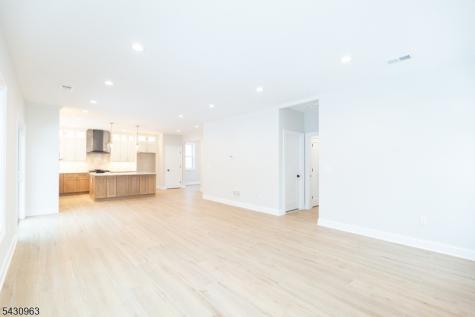7 Altamont Road Edison NJ 08817