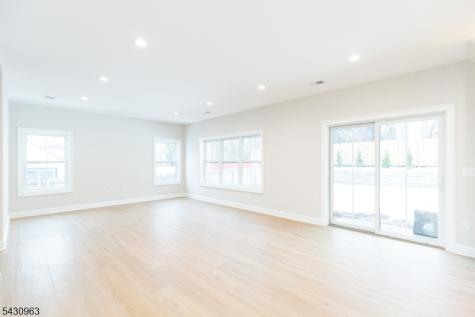 7 Altamont Road Edison NJ 08817