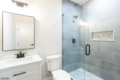 7 Altamont Road Edison NJ 08817