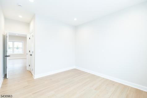 7 Altamont Road Edison NJ 08817