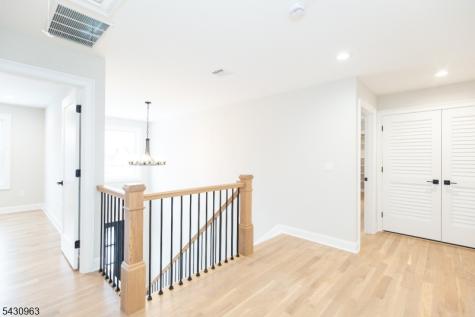 7 Altamont Road Edison NJ 08817