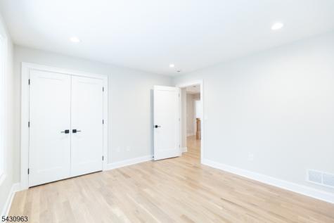 7 Altamont Road Edison NJ 08817