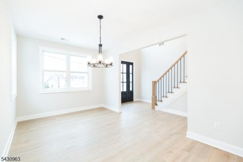 7 Altamont Road Edison NJ 08817