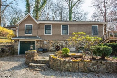 23 Ridge Trail Kinnelon NJ 07405