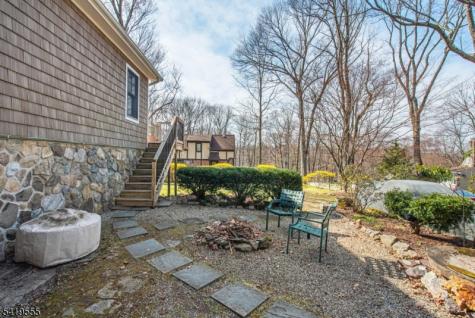23 Ridge Trail Kinnelon NJ 07405