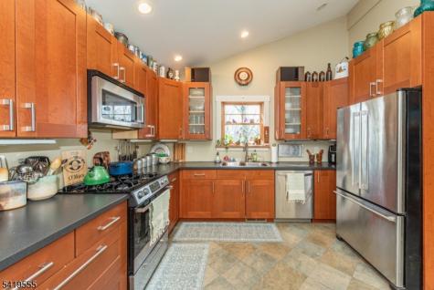 23 Ridge Trail Kinnelon NJ 07405