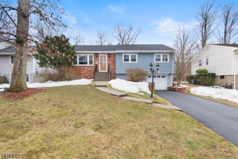 34 Seminole Avenue Oakland NJ 07436