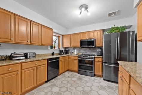 34 Seminole Avenue Oakland NJ 07436