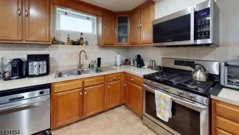 629 Washington Avenue Kenilworth NJ 07033