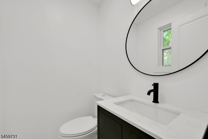 857 Livingston Road Elizabeth NJ 07208