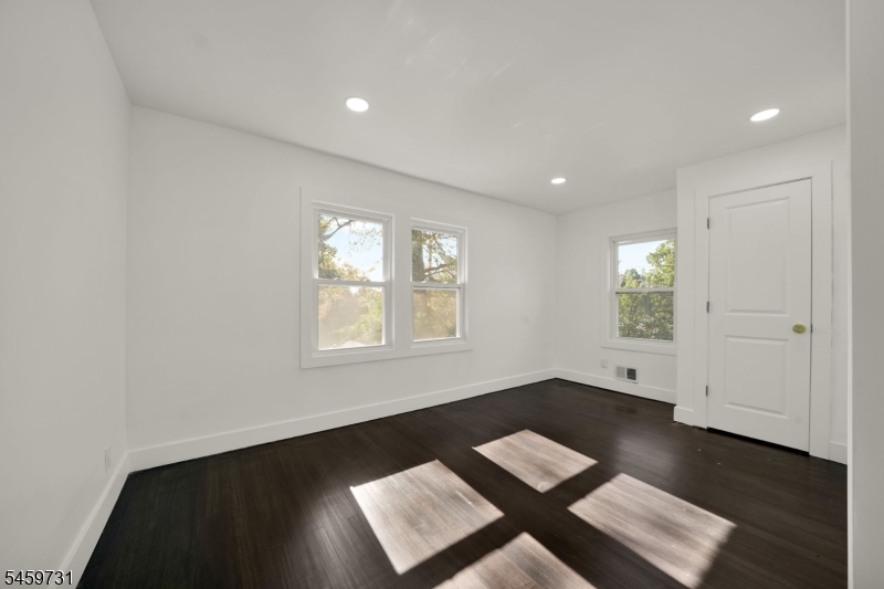 857 Livingston Road Elizabeth NJ 07208