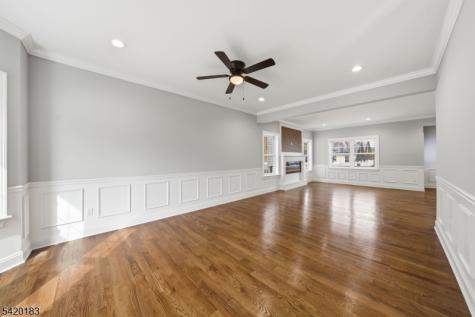 28 Glenwood Avenue Parsippany-troy Hills NJ 07034
