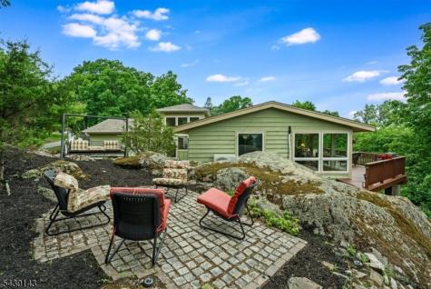 17 Cedar Falls Terrace Sparta NJ 07871