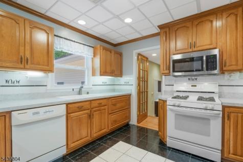 78 Bernard Street Branchburg NJ 08876