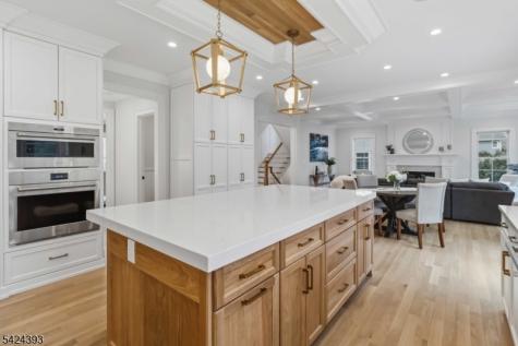 2 Whitman Drive Chatham NJ 07928
