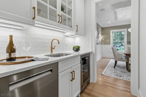2 Whitman Drive Chatham NJ 07928