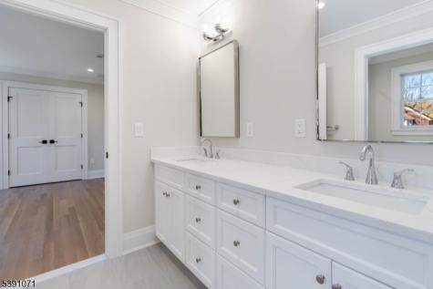 2 Whitman Drive Chatham NJ 07928