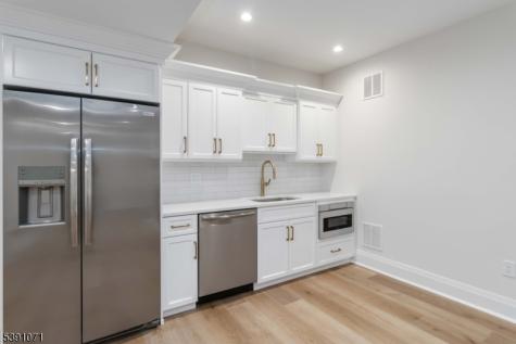 2 Whitman Drive Chatham NJ 07928