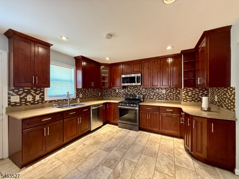 44 Drake Road Franklin NJ 08873