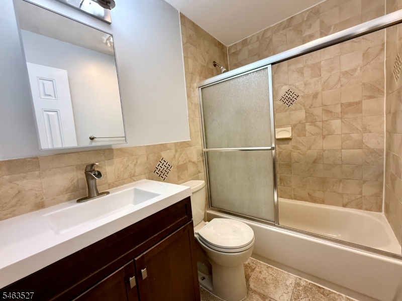 44 Drake Road Franklin NJ 08873
