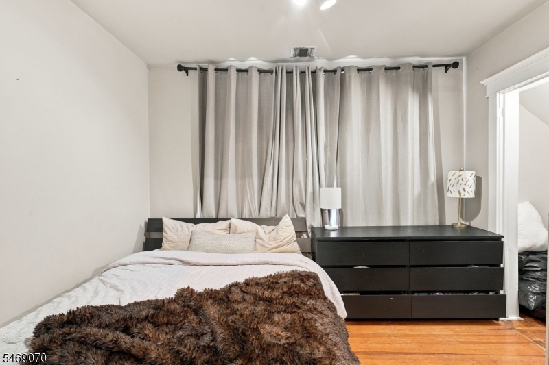 88 Burlington Avenue Paterson NJ 07502