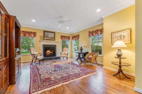 43 Falcon Way Washington NJ 07882