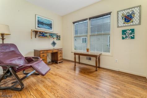 43 Falcon Way Washington NJ 07882