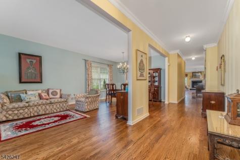 43 Falcon Way Washington NJ 07882
