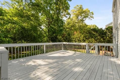 557 Monroe Court River Edge NJ 07661