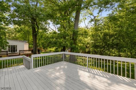 557 Monroe Court River Edge NJ 07661