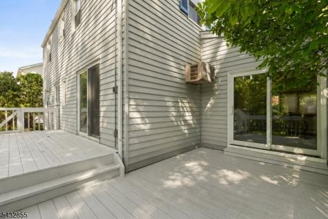 557 Monroe Court River Edge NJ 07661