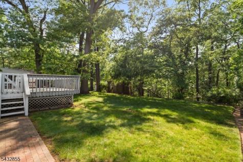557 Monroe Court River Edge NJ 07661