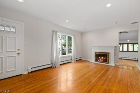 557 Monroe Court River Edge NJ 07661
