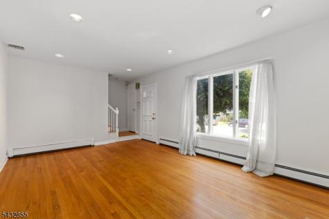 557 Monroe Court River Edge NJ 07661