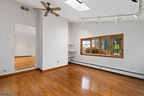 557 Monroe Court River Edge NJ 07661