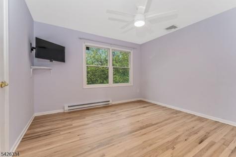 46 Sutton Road Tewksbury NJ 08833