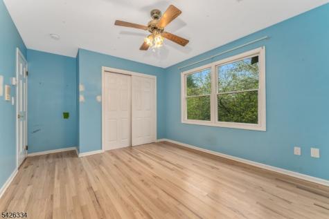 46 Sutton Road Tewksbury NJ 08833