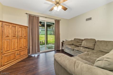 46 Sutton Road Tewksbury NJ 08833